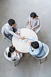 《全面战争：战锤3》新预告片展示战役地图部分